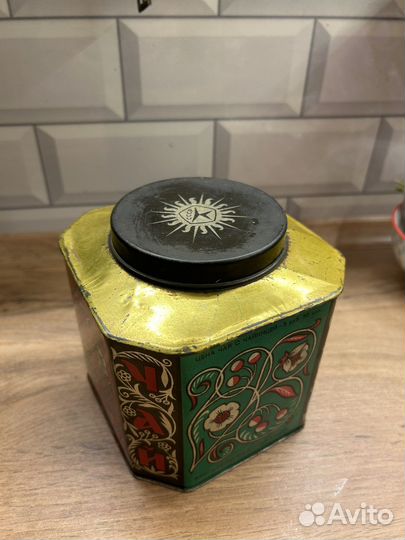 Банка из под чая