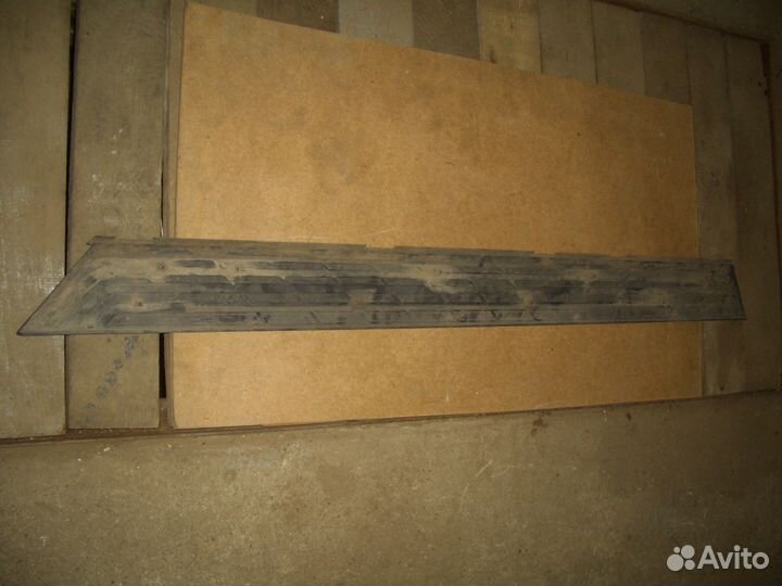 Накладка на подножку Митсубиси Паджеро V8 с07