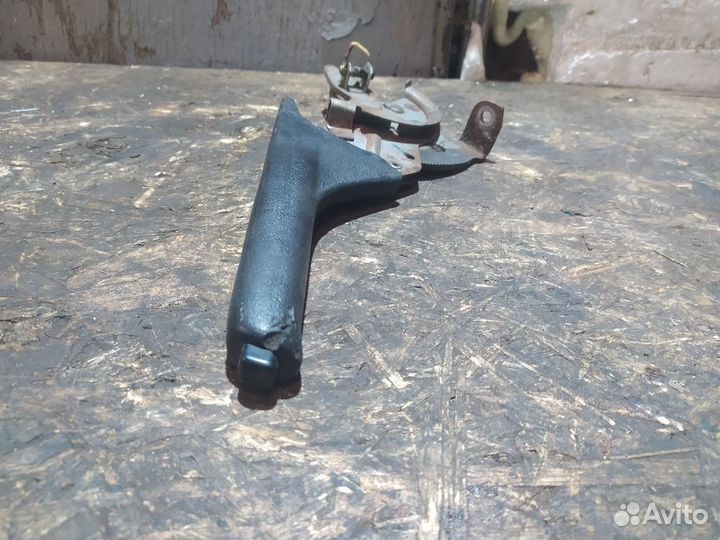 Рычаг стояночного тормоза Mazda 626 GE (1991—1997)