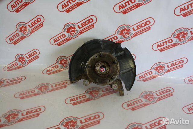 Кулак передний правый Hyundai Elantra HD 2010