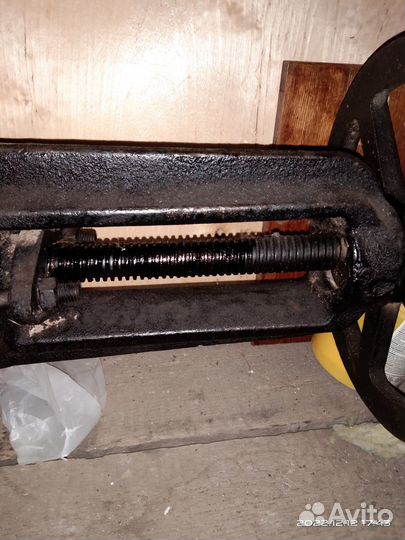 Задвижка чугунная Ду200