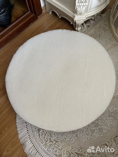 Детская кроватка с маятником