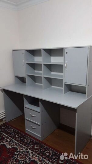 Детский столик для уроков