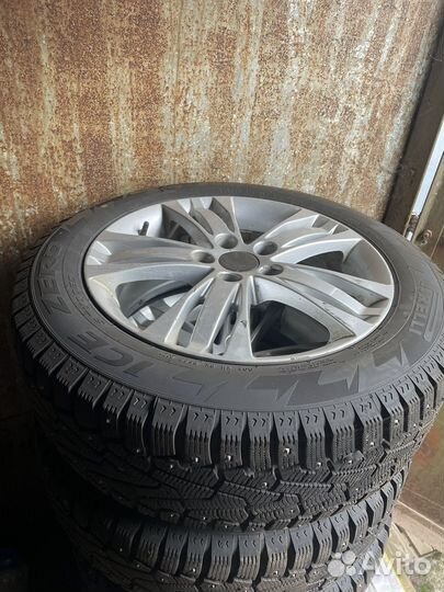 Pirelli Ice Zero 205/55 R16