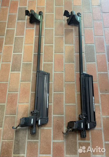 Автобагажник Thule с креплением для лыж