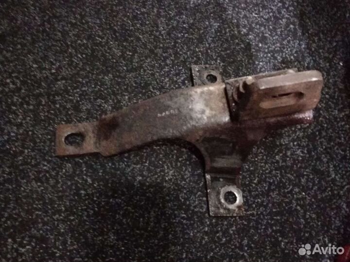 Буксировочная петля задняя jeep grand Cherokee zj