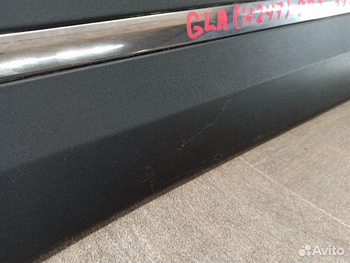 Накладка двери передней левой Mercedes GLA с 2019
