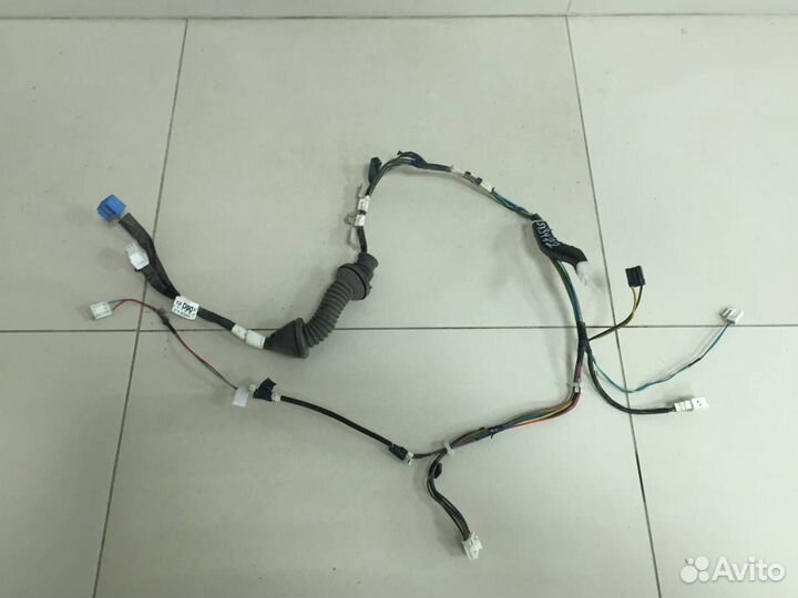 Проводка двери Toyota Corolla E150 2006-2013