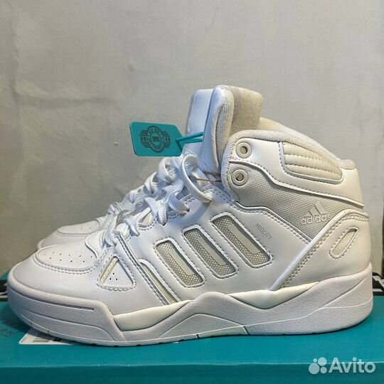 Кроссовки adidas Midcity