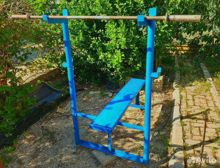 Стойка для жима штанги от груди и приседаний