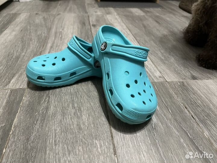 Crocs