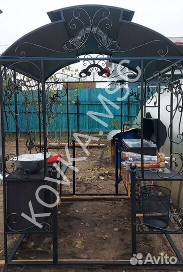 Беседка с мангалом