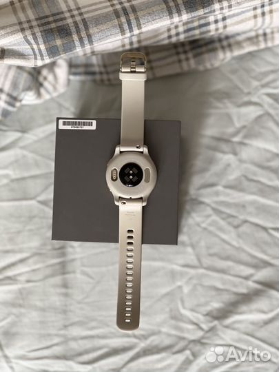 Часы Garmin Venu 2s