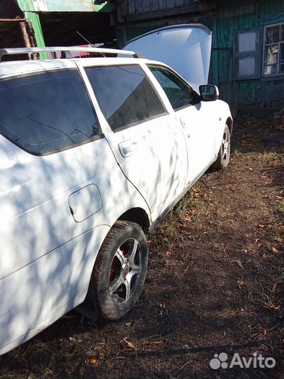 LADA Priora 1.6 МТ, 2011, битый, 210 000 км