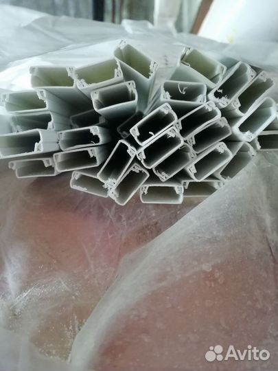 Кабель канал 10х20