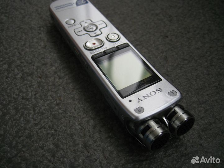 Диктофон Sony ICD-SX712