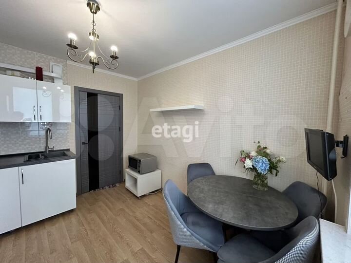 2-к. квартира, 51,6 м², 1/25 эт.