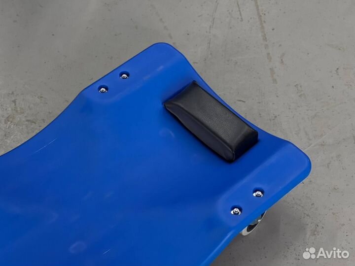 Подкатной лежак для гаража