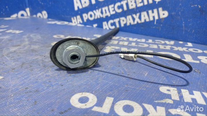 Антенна Volkswagen Polo 5 седан 2015