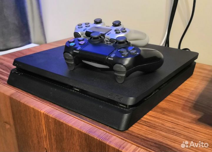 Sony PS4 slim 1tb