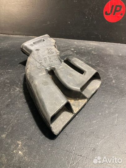 Воздуховод отопителя Bmw 1 F20 N13B16 2013