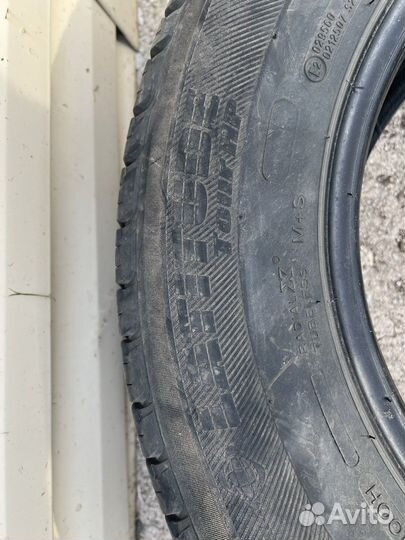 Michelin Latitude Tour HP 215/70 R16
