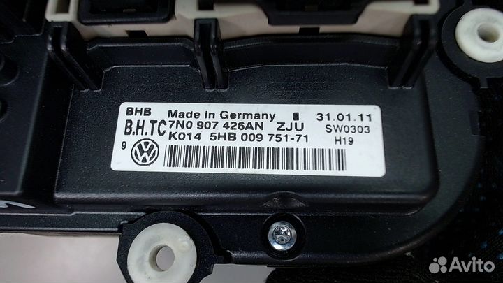 Переключатель отопителя Volkswagen Caddy, 2010