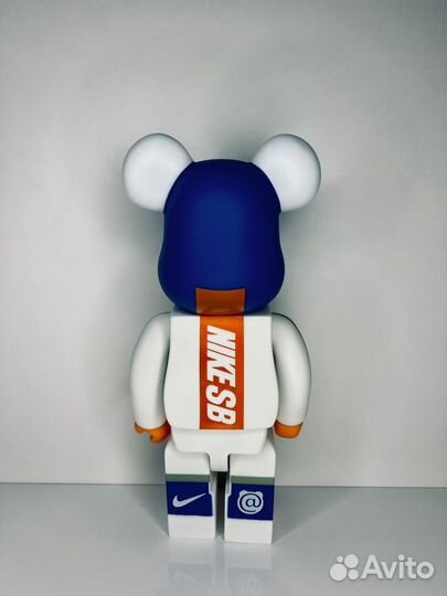 Фигурка kaws