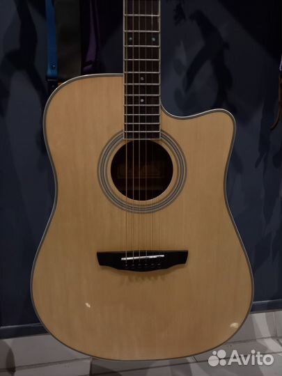 Электроакустическая гитара
