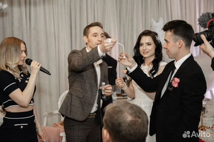 Ведущие на свадьбу
