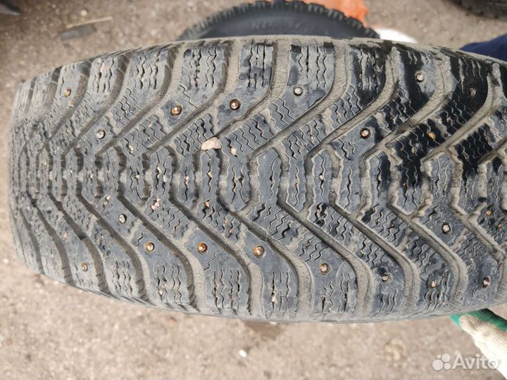 Goodyear UltraGrip 500 185/65 R15 88