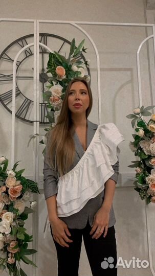 Волан на одно плече