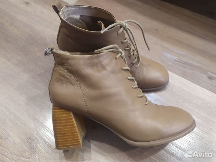 Ботинки женские