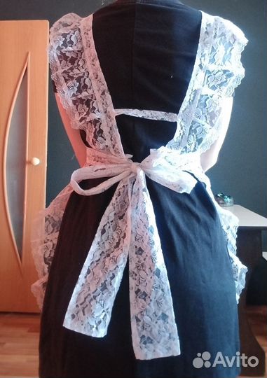 Белый школьный фартук