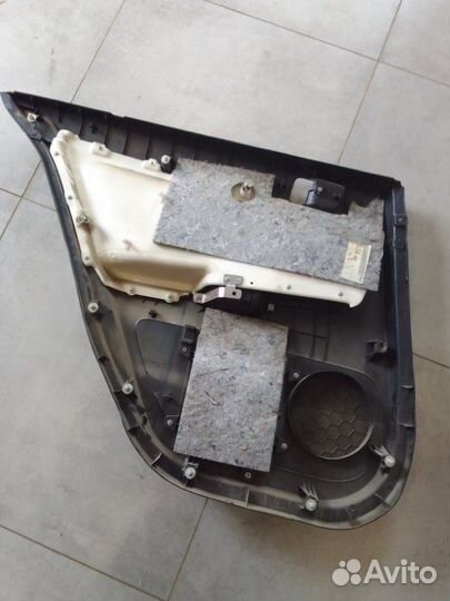 Обшивка двери задняя правая Mitsubishi Lancer 10
