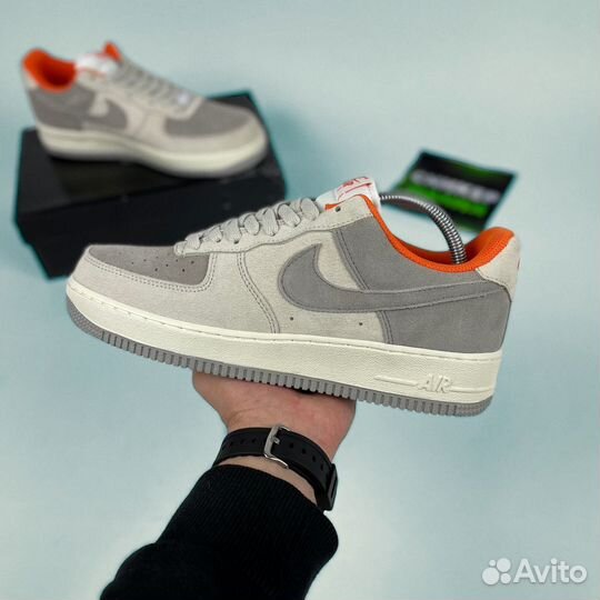 Nike Air Force 1