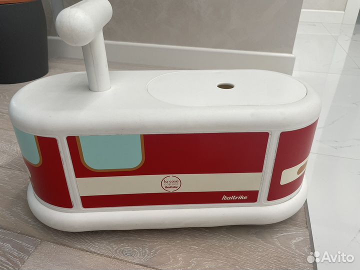 Подарная машина каталка