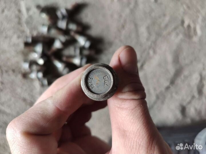 Секретки для литых дисков, гайки колесные