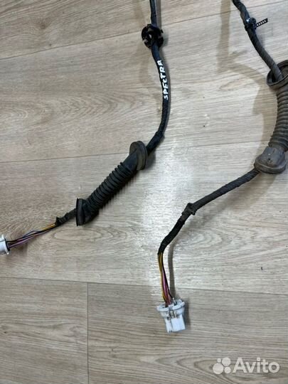 Проводка двери задняя Kia Spectra SD S6D 2007
