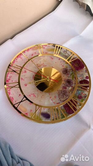 Часы настенные из эпоксидной смолы