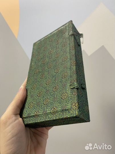 Красивая коробка в китайском стиле