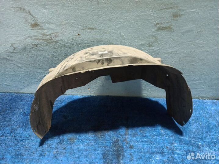 Подкрылок задний левый Cadillac Escalade 3