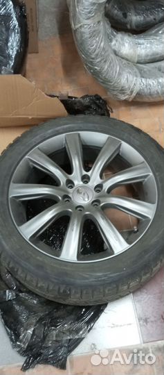 Диски с шинами 22
