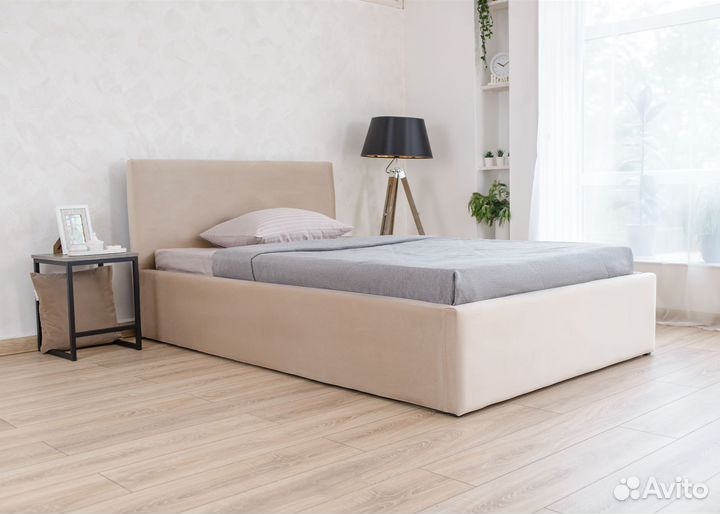 Кровать с подъемным механизмом