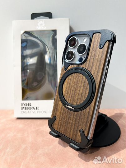 Чехол на iPhone 15 Pro Max металлический