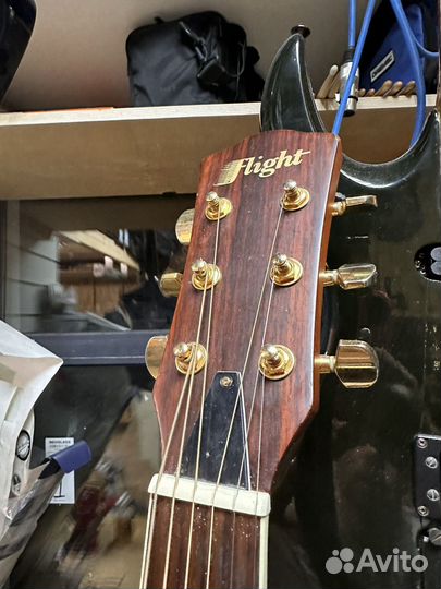 Электроакустическая гитара flight