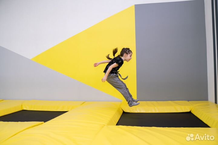 Батутная арена