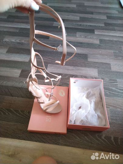 Бассаножки на каблуке