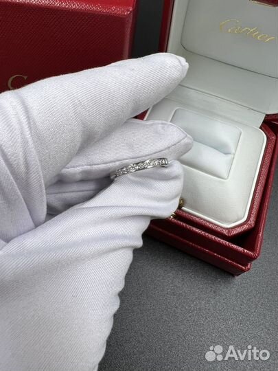 Кольцо Cartier 1895 Wedding Band B4071400