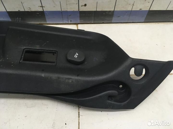 Держатель задней полки Megane III 2009-2016